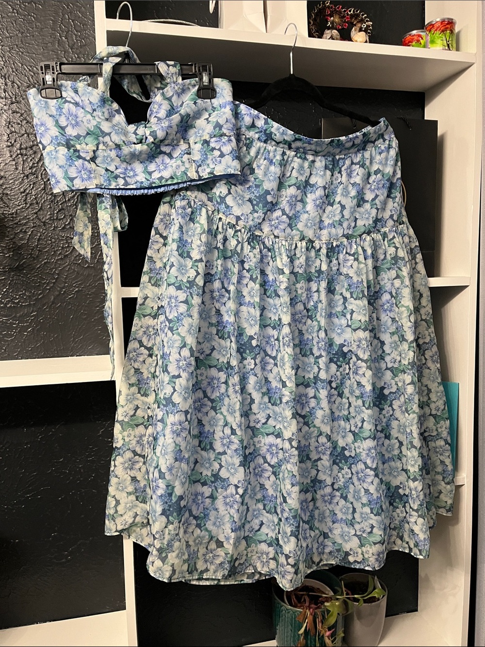 American Eagle Outfitters Blue & White Floral Midi Dress Set